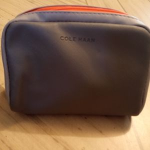 Cole Hann travel pack
